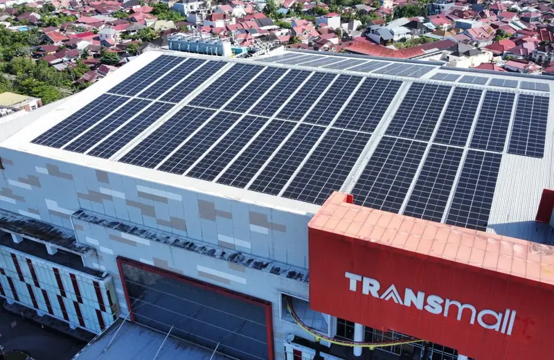 Rooftop solar at Xurya · Transmall